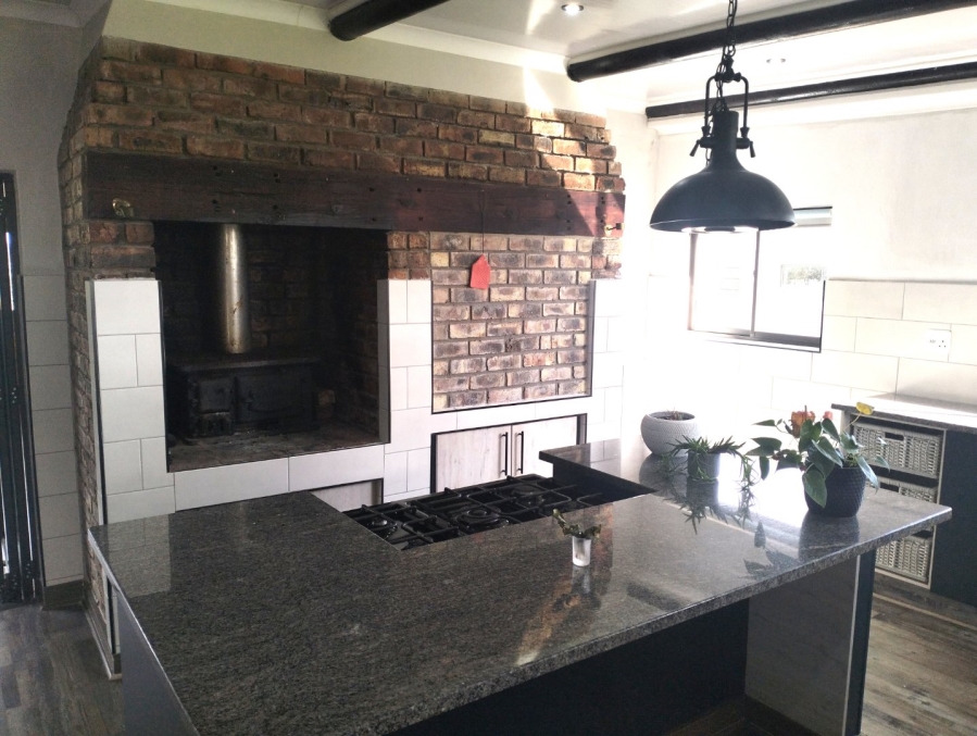 To Let 2 Bedroom Property for Rent in Aalwyndal Western Cape